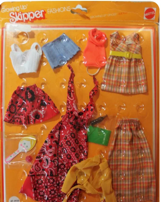Growing Up Skipper Deluxe Fashion Set